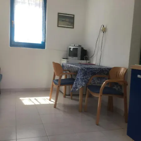 Riva Simple Apartman Novigrad Istria