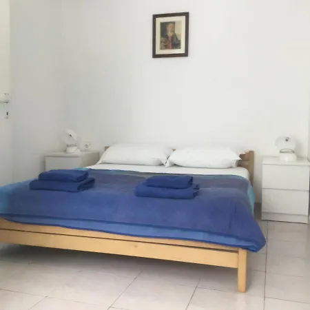 Riva Simple Novigrad Istria